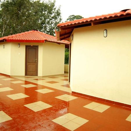 Ack Palacce Inn Yercaud Dış mekan fotoğraf