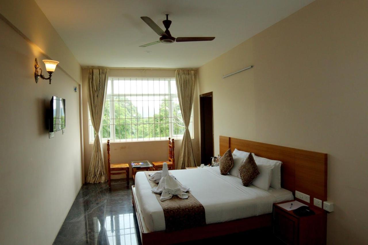 Ack Palacce Inn Yercaud Dış mekan fotoğraf