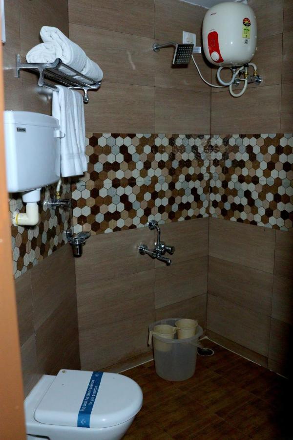 Ack Palacce Inn Yercaud Dış mekan fotoğraf